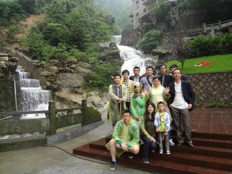 2014年蜜桃精品成人影片浙江大明山