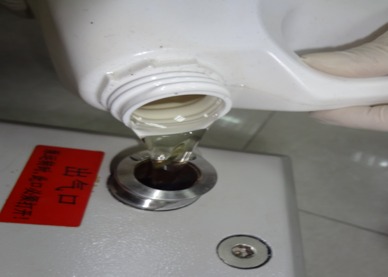 组装完成后导入新油-蜜桃精品成人影片蜜桃网站在线观看机